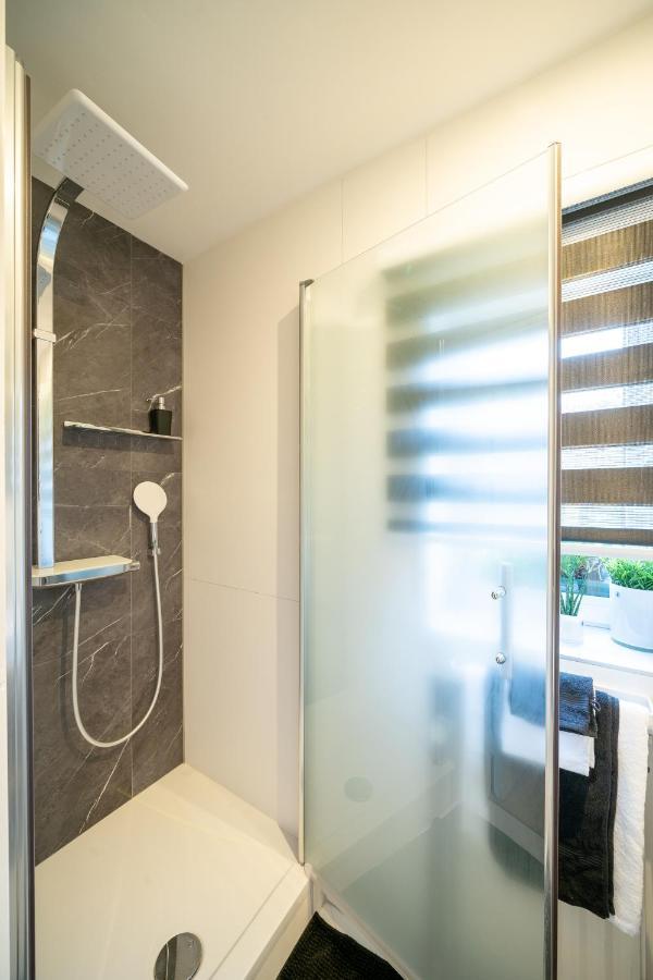 La Gazza Ladra Hotell Namur Exteriör bild